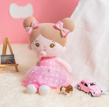 Laden Sie das Bild in den Galerie-Viewer, Puppenia Personalisierte Plüschpuppe im rosa gepunkteten Kleid + Kinderrucksack Punkte Rosen🌸+Rucksack🎒