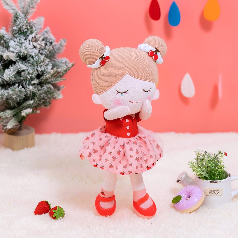 Puppenia Personalisierte Plüschpuppe in einem roten Kirschkleid Kirsche🍒